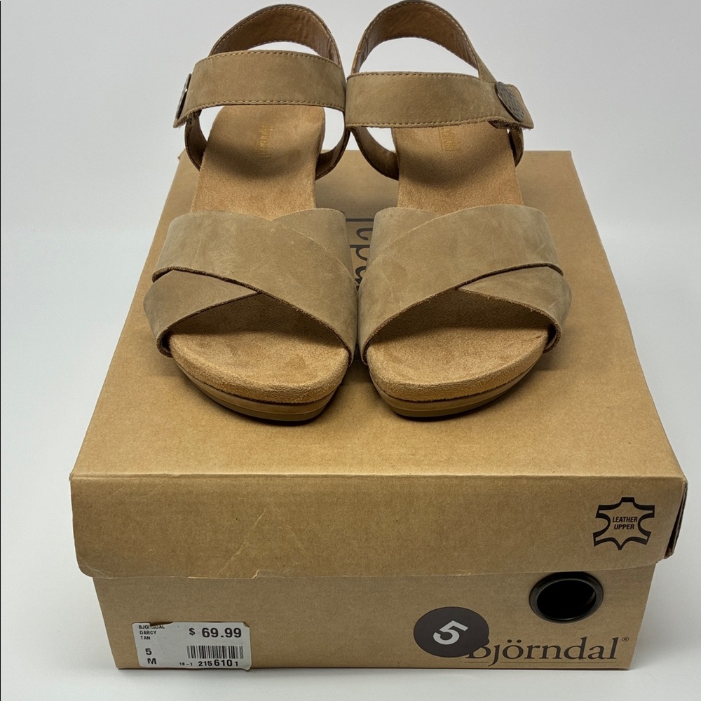 Bjorndal Darcy Size 5 Leather Wedge Heel Sandals- NEW